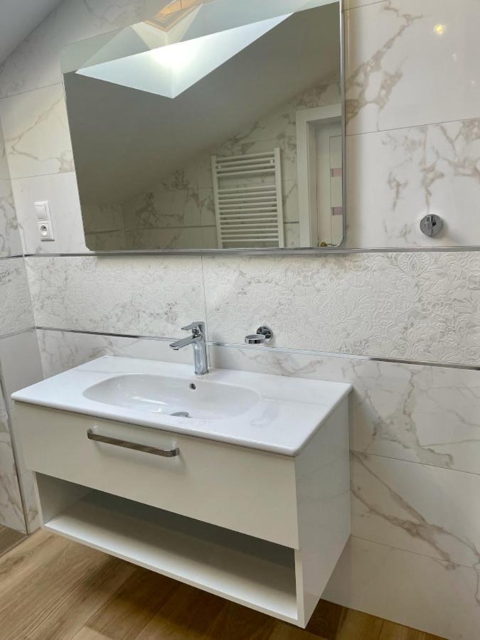 Penzion Rosel Nove Zamky Ngoại thất bức ảnh